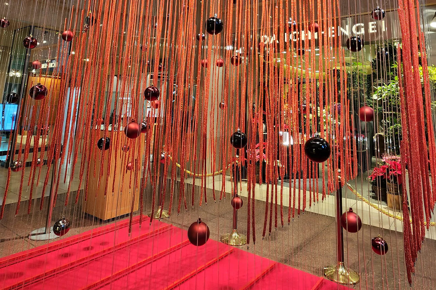 帝国ホテルの壁面に施された組紐インテリア